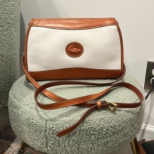 VINTAGE Dooney and Bourke Whitw and Brown Pebble Grain Crossbody